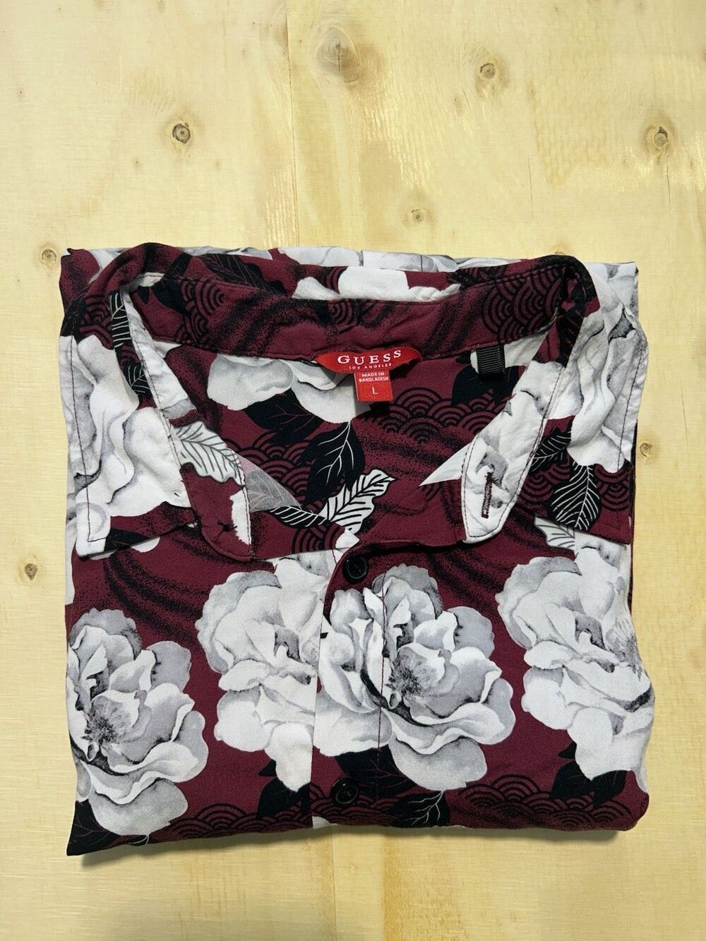 GUESS Men's Floral Burgundy White Short Sleeve Button-Up Shirt Size L
